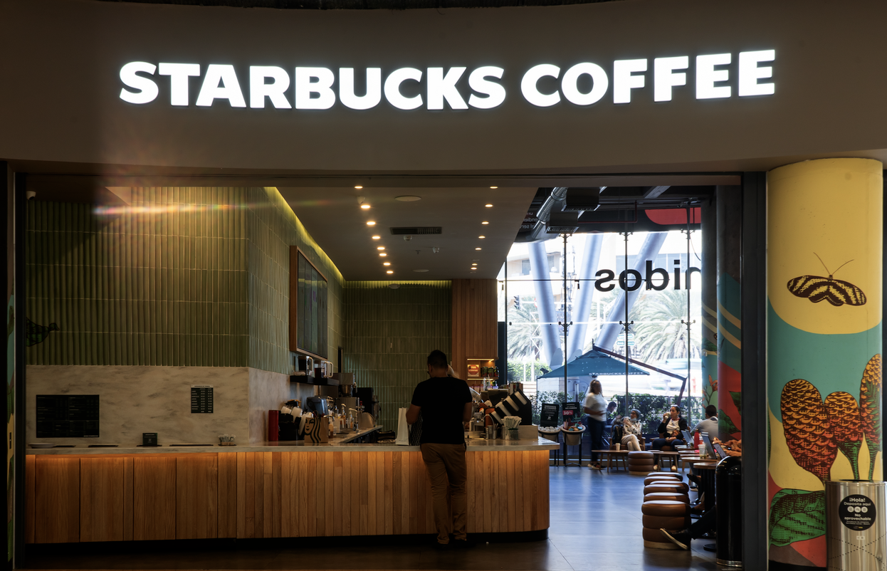 cafetería starbucks en barranquilla