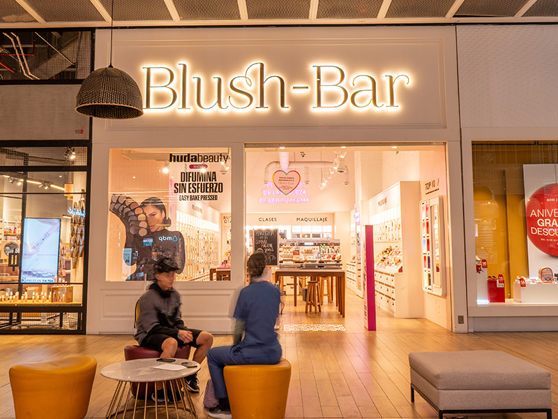 BLUSH BAR