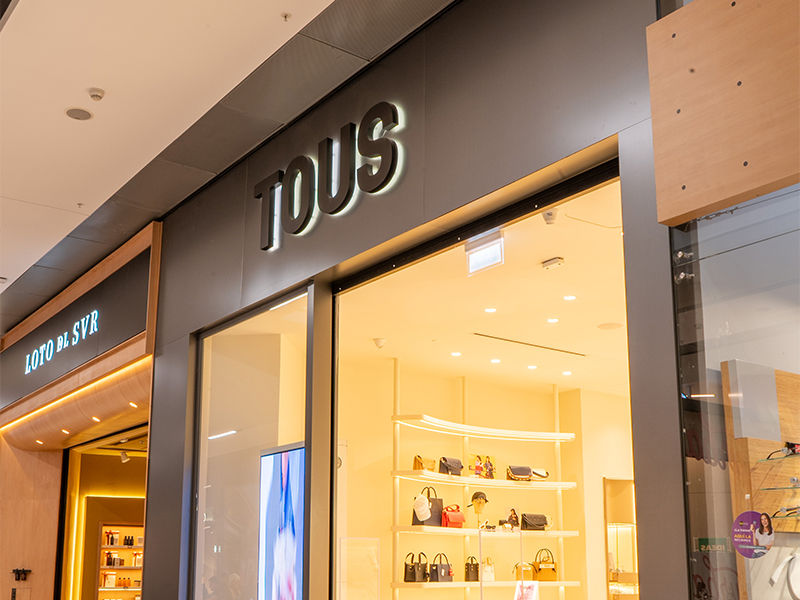 TOUS